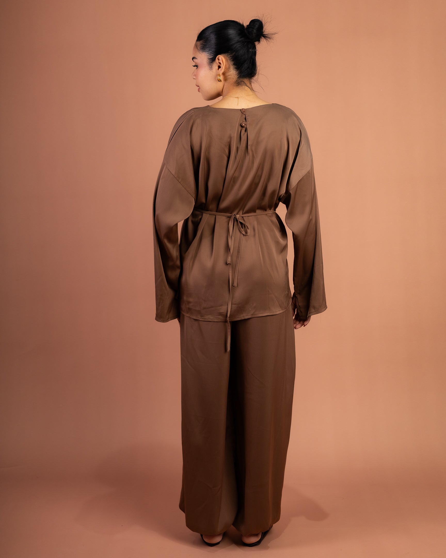 Satin Breeze Set in Brown
