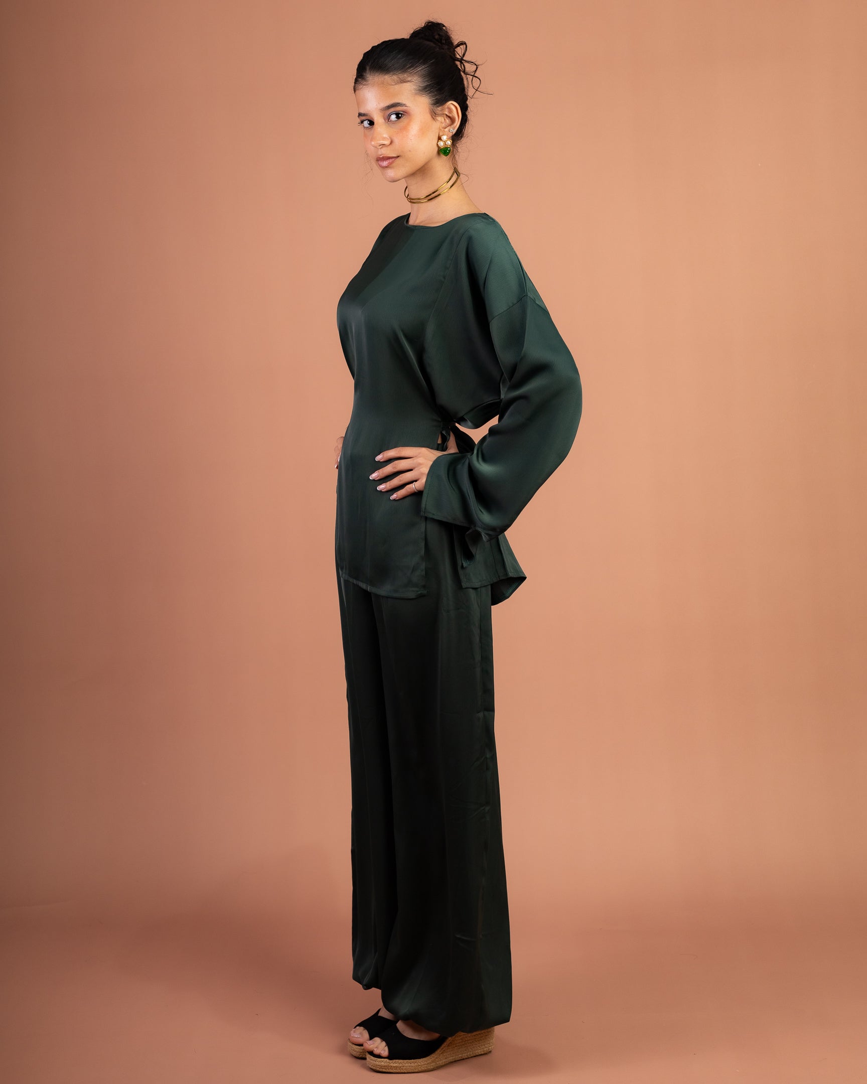Satin Breeze Set in Dark Green